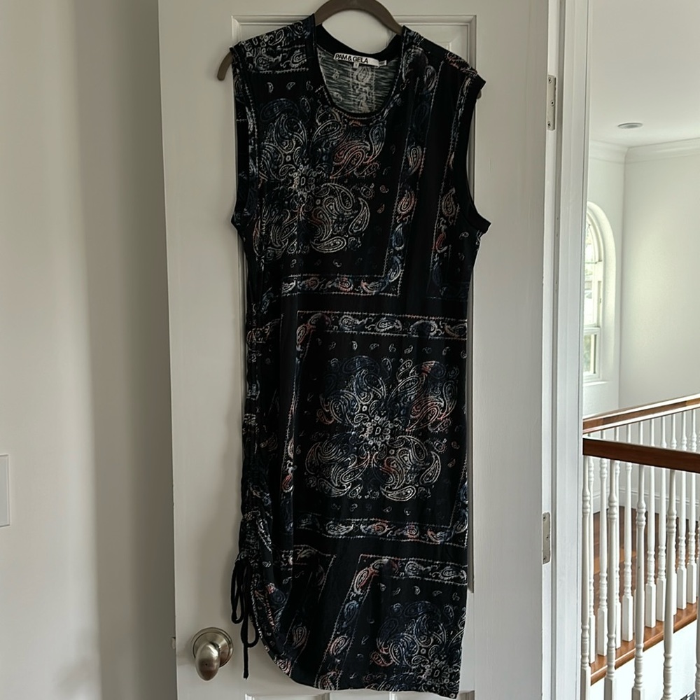 Pam & Gela paisley summer 👗
